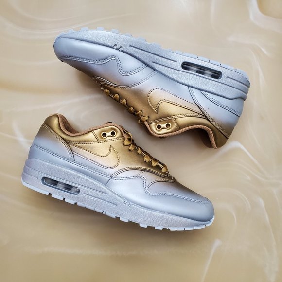 Nike Air Max 1 LX - Picture 5 of 12